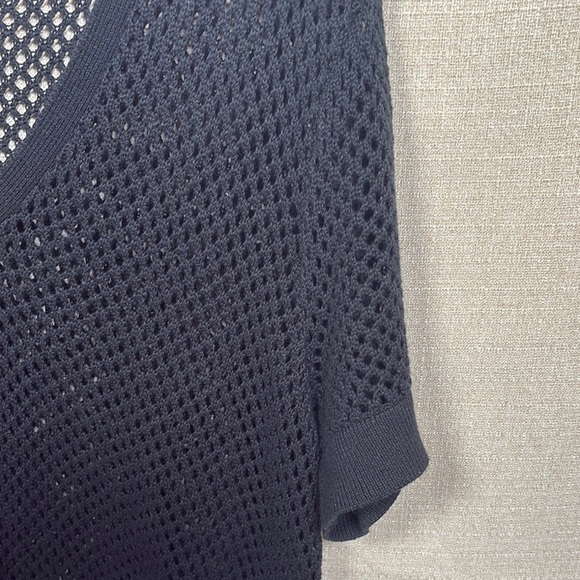 Torrid Black Mesh Knit Blouse Size 2 - Picture 5 of 11